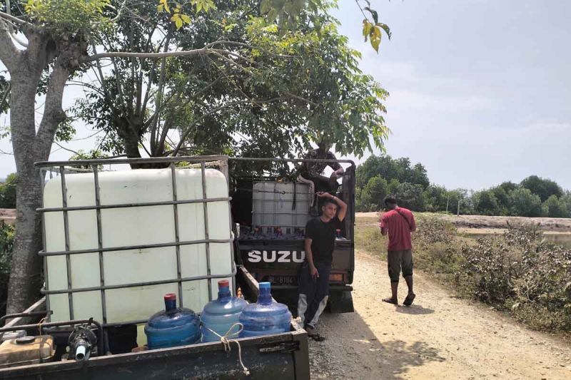 Warga Blokir Jalan ke Penampungan Imigran Rohingya
