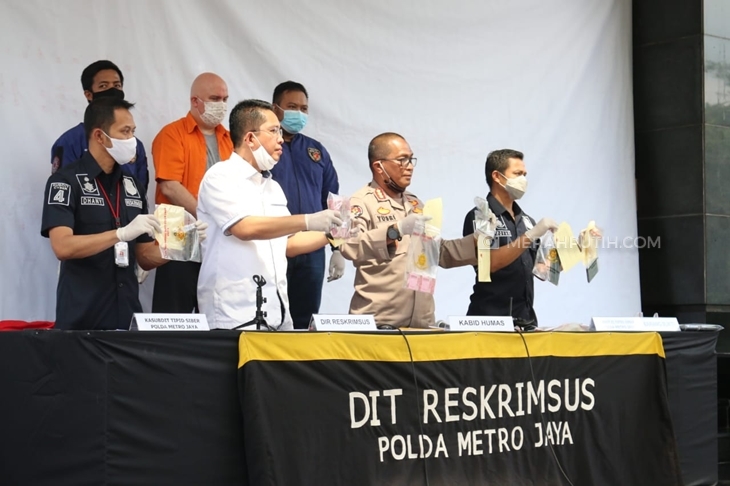 Polda Metro Jaya saat gelar perkara penangkapan Russ Albert Medlin. (Foto: MP/Kanugrahan)