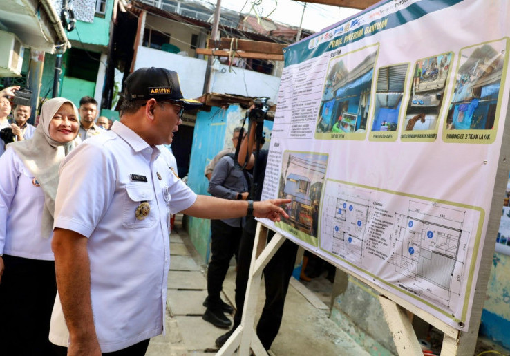 Pemerintah Tagaskan Penataan Warga di Bantaran Rel bukan hanya di Pasar Senen