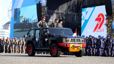 Presiden Prabowo Subianto Hadiri Puncak Peringatan HUT ke-79 Bhayangkara di Monas Jakarta