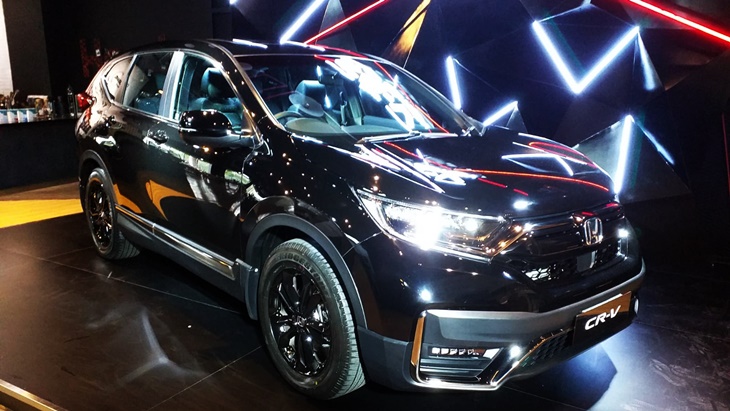 Melihat Lebih Dekat Honda CR-V Black Edition