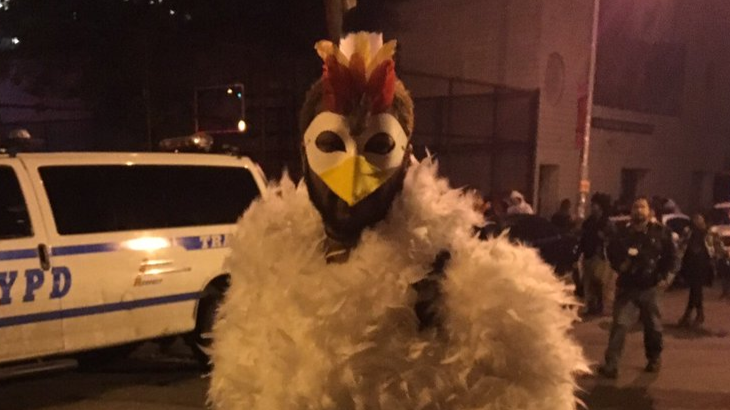 Pascateror Manhattan, Warga New York Tetap Berparade Halloween