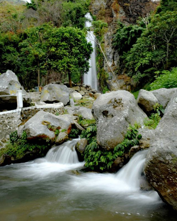 air terjun janji