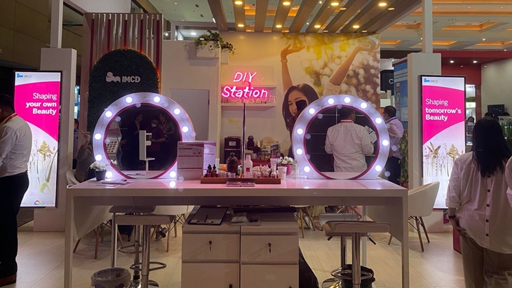 Racik Skincare Sendiri di Indonesia Cosmetic Ingeredients Expo 2022