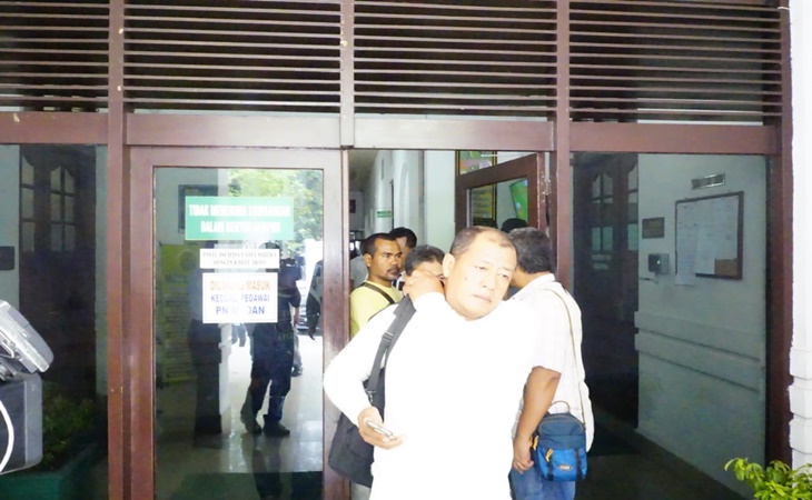 Petugas KPK geledah PN Medan
