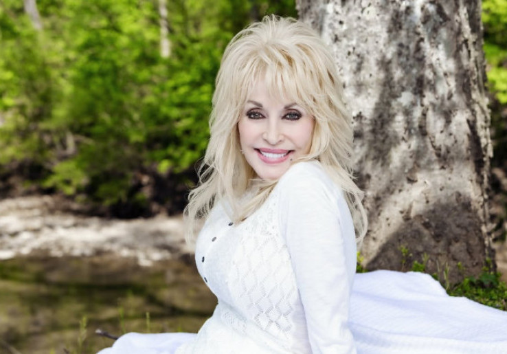 Bukan Sekadar Lagu Cinta, Ini Kisah Mendalam di Balik 'I Will Always Love You' Dolly Parton