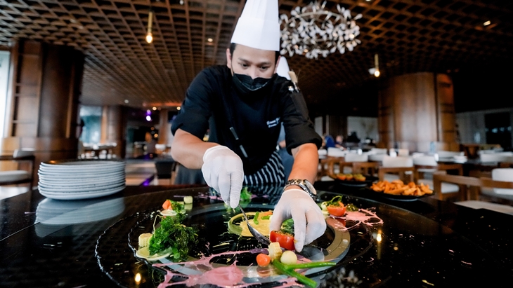 Makan Siang Berseni di Mangan All Day Dining JHL Solitaire