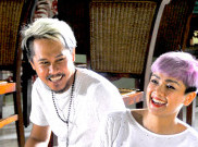Serunya Keluarga Ernest dan Nirina Zubir Jalan-Jalan ke Museum Layang-Layang