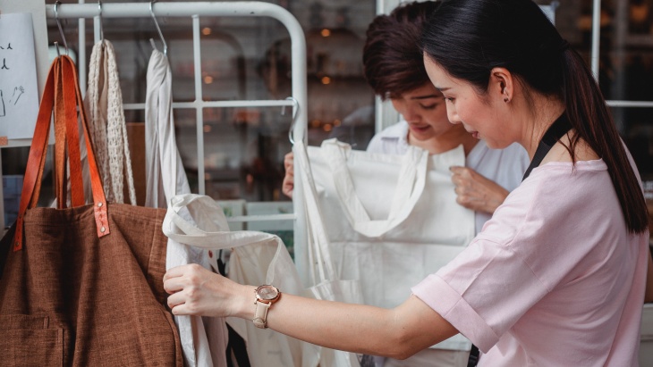 Calvin Klein Mengedepankan Keberlanjutan dengan Memakai Serat Ramah Lingkungan