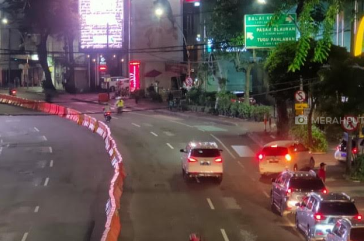 PPKM Darurat Berlaku, Mal Hingga Jalanan Surabaya Nampak Sunyi
