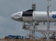 NASA dan SpaceX Tunda Misi Peluncuran Roket karena Cuaca Buruk