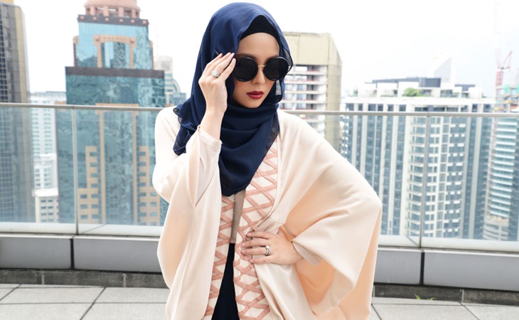 Tips Merawat Rambut untuk Perempuan Berhijab