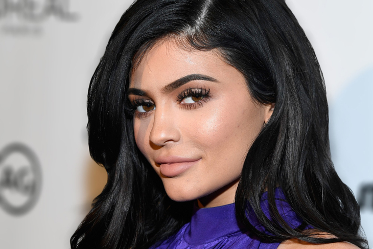 Kim Kardashian Punya Anak lewat Ibu Pengganti, Warganet Curigai Kylie Jenner
