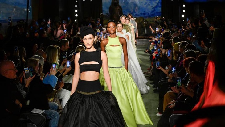 New York Fashion Week Kini Tampil Berbeda