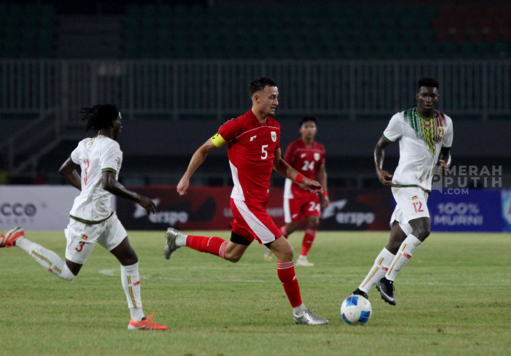 Pelatih Timnas Indonesia U-23 Indra Sjafri Mengaku Butuh Ivar Jenner di SEA Games 2025, Doakan Lobi PSSI Berhasil