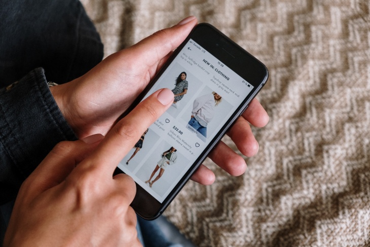 Tips Mencegah Penipuan Online Selama Lebaran