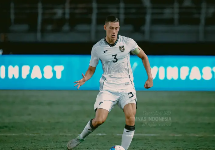 Statistik Jay Idzes vs Bek AC Milan: Punya Progressive Passes Mematikan, Rossoneri Temukan Kepingan Puzzle yang Hilang?