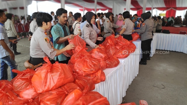 Mabes Poliri gelar acara bakti sosial. (MP/Gomes Roberto)