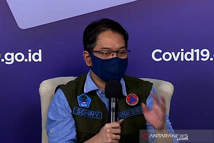 Ketua Bidang Perubahan Perilaku Satgas Penanganan COVID-19 Dr Sonny Harry B. Harmadi saat diskusi virtual di Jakarta, Kamis (19/11/2020). (FOTO ANTARA/Muhammad Zulfikar/am).