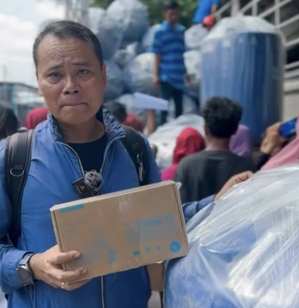 Pemprov DKI Salurkan Bantuan 54 Tandon Air di RW 10 Pademangan Timur