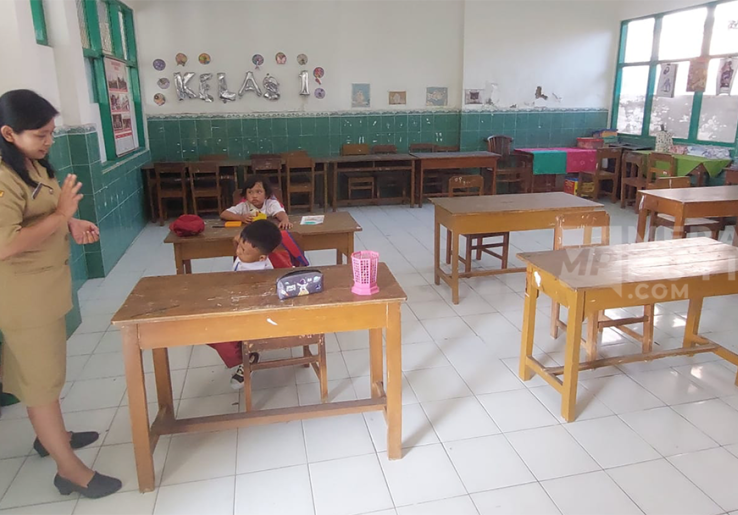Legislator PKB Ungkap Fakta Pahit Kondisi Kelas SD dan SMP