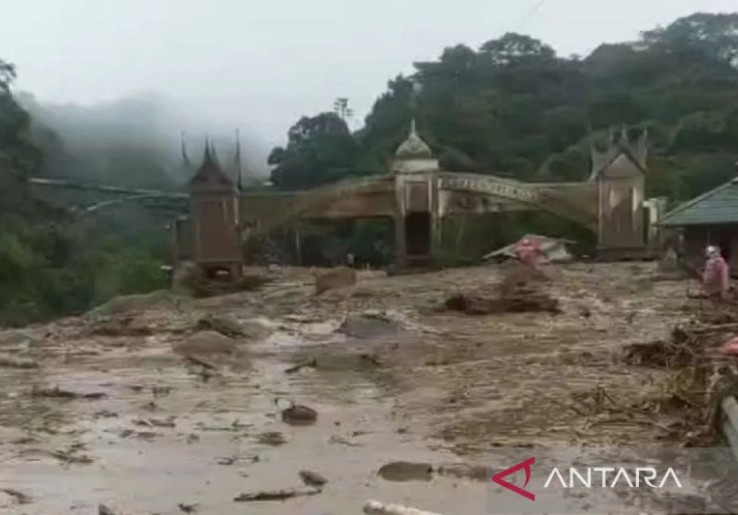 DPR 'Sentil' Bima Arya Agar Pengurusan Dokumen Warga Terdampak Bencana Wajib Tanpa Biaya