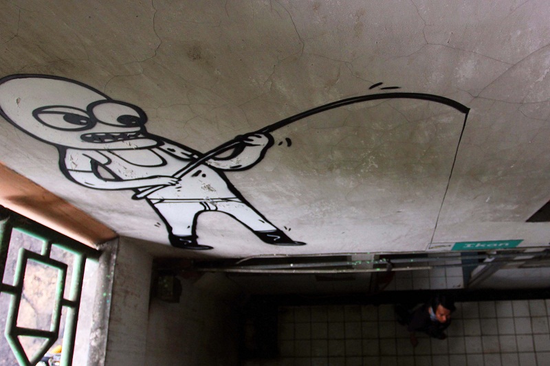 Mural soal ekonomi rakyat di Pasar Tebet Timur, Jakarta Selatan. (Foto: MerahPutih/Dery Ridwansah)