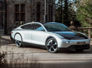 Pakai Tenaga Surya, Mobil Listrik Lightyear One Enggak Ribet Cari Colokan