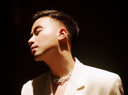 Vidi Aldiano Bikin Galau di Single 'Salam Kenal'