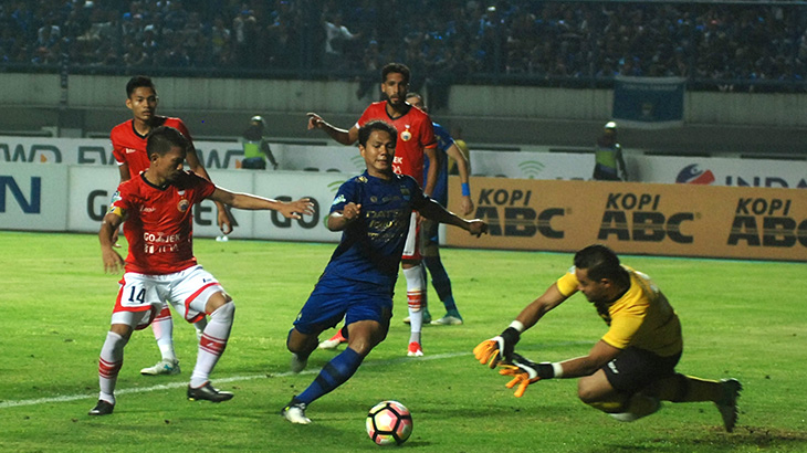 Persib Prioritaskan Cari Penyerang Murni