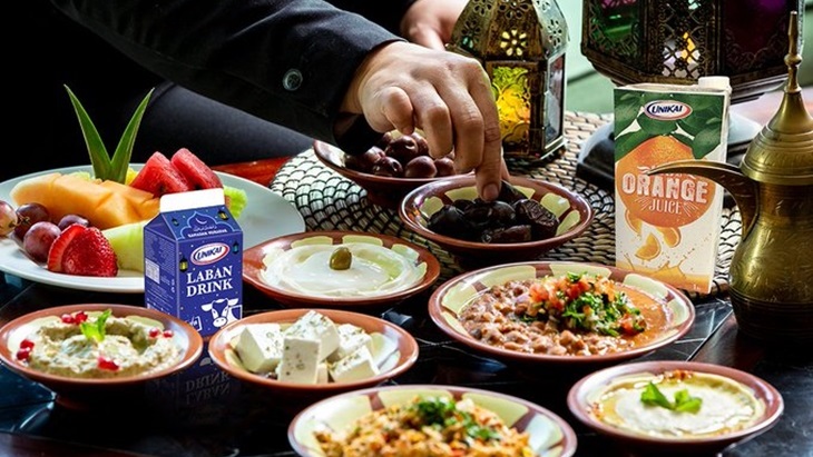 Jangan Makan Berlebihan Saat Bekerja Di Rumah!