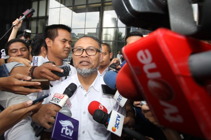 Bisa Sampai ke MK, Tim Hukum Prabowo-Sandi Ngaku Butuh 'Perjuangan'