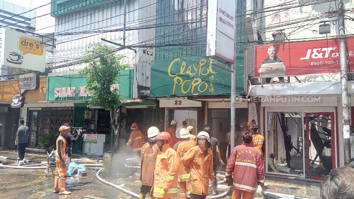 5 Ruko di Jalan Sabang Ludes Terbakar
