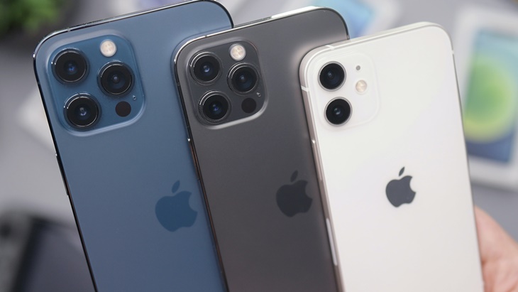 Menunggu Kedatangan iPhone Layar Lipat