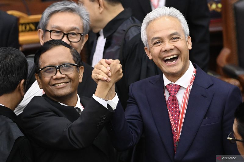 Benarkah KPU Tak Undang Ganjar di Penetapan Prabowo-Gibran?