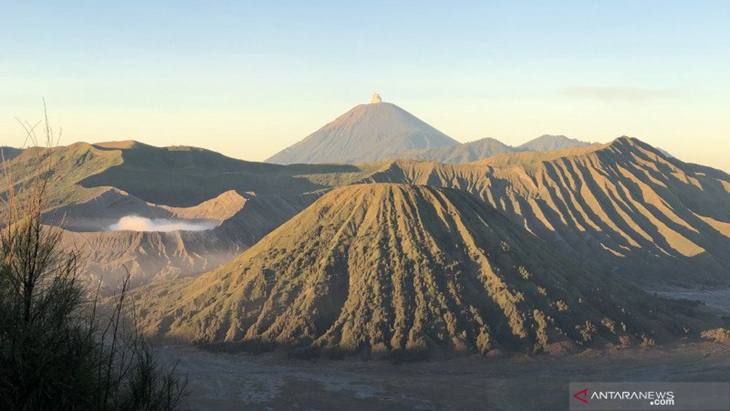 Gunung Semeru Dibuka Kembali untuk Pendakian Januari 2020