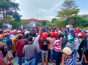Kepung Balkot Surabaya, Warga: Di Madura Tidak Ada Corona yang Ada Markona