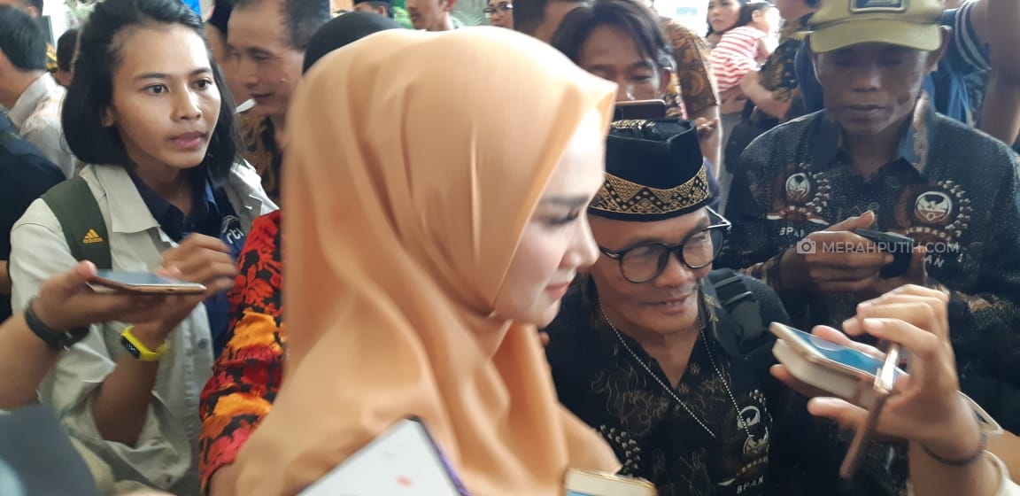 Jadi Wakil Rakyat, Mulan Jameela Tegaskan Tolak UU KPK Hasil Revisi
