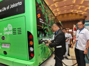 Transjakarta Uji Coba Bus Listrik Balai Kota-Blok M, Angkut Galon Air dan Masyarakat