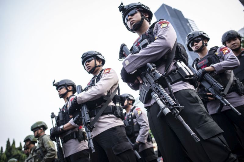 Ribuan Aparat Gabungan Jaga Demo BEM SI di Kawasan Monas