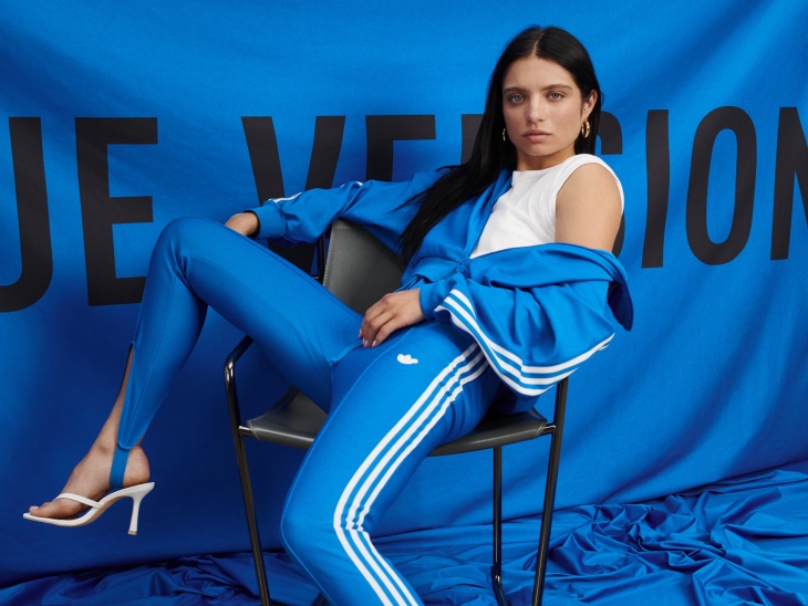 Adidas Originals Luncurkan Koleksi Pakaian Olahraga Mewah ‘Blue Version’