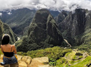 Para Perempuan Catatkan Sejarah Sebagai Poter di Machu Picchu