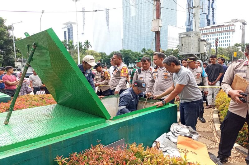 Heboh, Operator Air Mancur Patung Kuda Monas Ditemukan Tewas Dalam Bak Kontrol