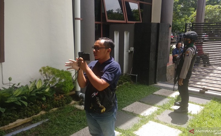   KPK Geledah Kantor DPRD Tulungagung