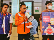 Terancam Masuk ‘Daftar Hitam’ Jika Terlibat, Penumpang Kereta Api Diminta Tanda Tangan Petisi Tak Lakukan Aksi Pelecehan Seksual