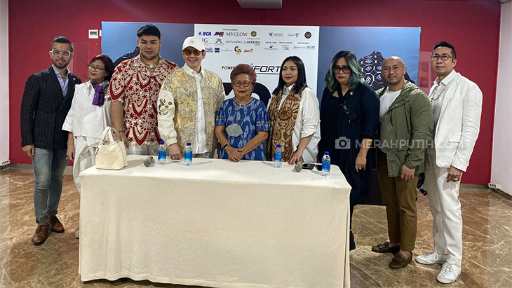 Resmi Dibuka, Garis Poetih Gandeng Perancang Busana Tanah Air Maju Bersama