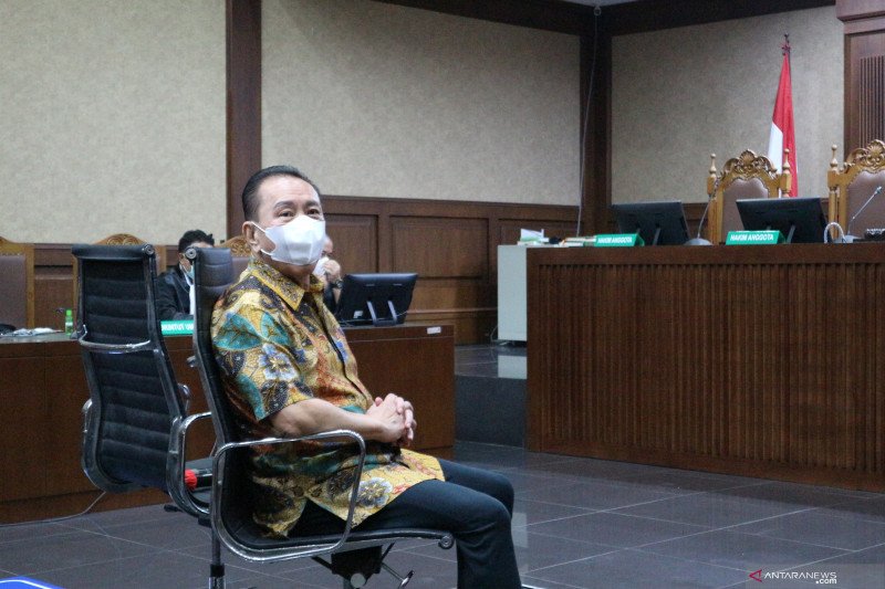 Djoko Tjandra menjalani sidang pembacaan vonis di pengadilan Tindak Pidana Korupsi (Tipikor) Jakarta, Senin (5/4). (Desca Lidya Natalia)