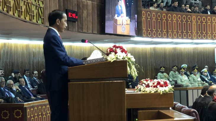 Jokowi ke Afghanistan di Tengah Serangan Taliban, Pengamat: Super Berani!