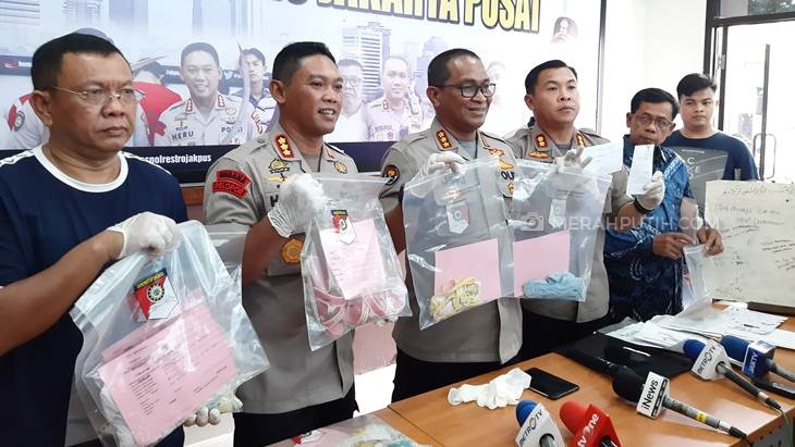  Ungkap kasus pembunuhan sadis terhadap anak, di Mapolrestro Jakarta Pusat. (Foto: MP/Kanugrahan)