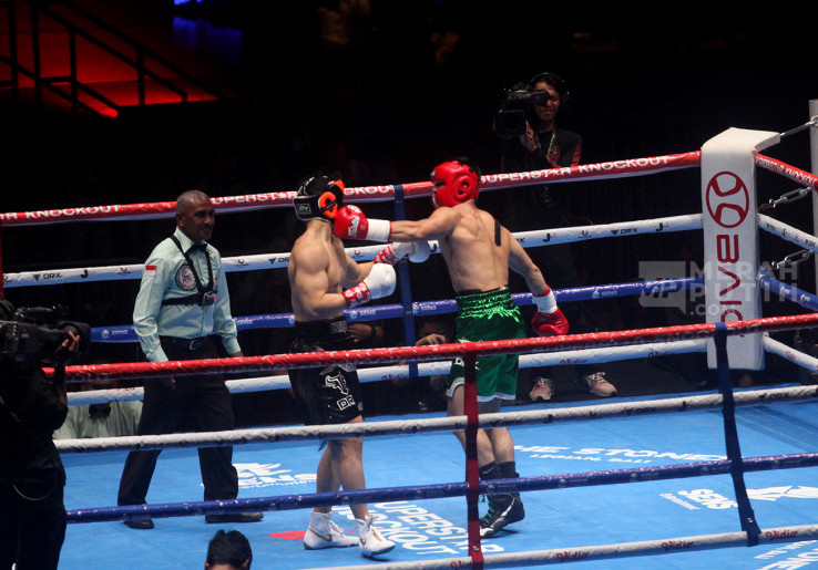 Superstar Knockout Vol 2: Aktor Yoshi Sudarso Menang TKO Atas Enrique Dustin 